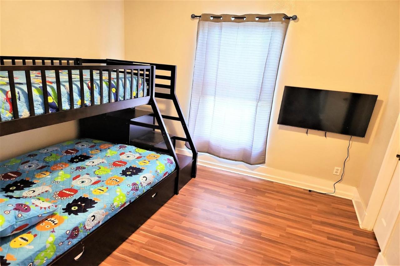Casaazul-2605A-Couples Retreat By Beach & Pleasure Pier 1 Block Away- 2Bed 2Bath- 7 Minutes To Cruise Terminal Галвестон Экстерьер фото